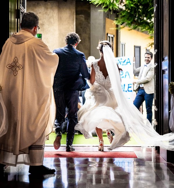 Foto Matrimonio Valentina e Tommaso - Villa Parravicino Sossnovsky Erba (Lago di Como) (32)