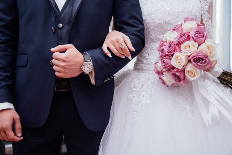 Fotografare l’abito da sposa: quando pizzi, ricami e trasparenze diventano protagonisti