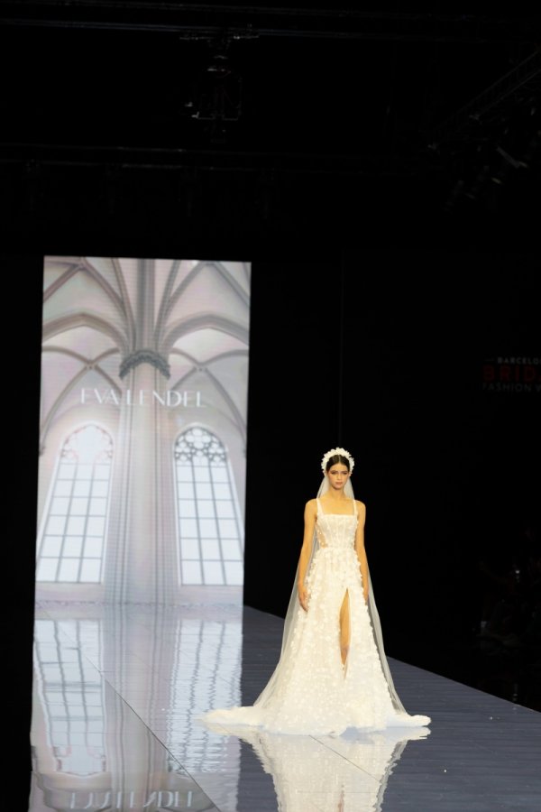 Barcelona Bridal Fashion Week - Eva Lendel - Foto 1