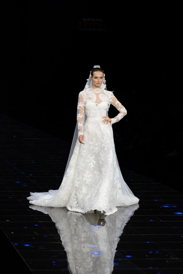 Barcelona Bridal Fashion Week - Julia Kontogruni - Foto 2