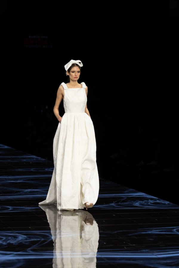 Barcelona Bridal Fashion Week - Poesie Sposa - Foto 3