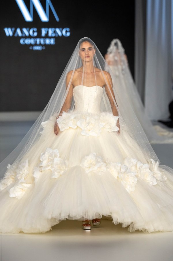Barcellona Bridal Fashion Week Wang Feng - Foto 9