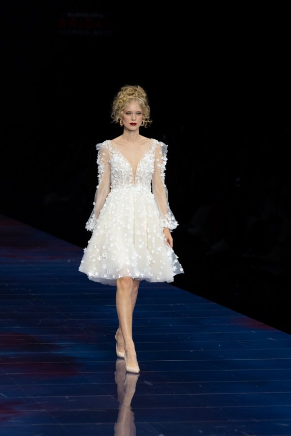 Barcelona Bridal Fashion Week - Demetrios - Foto 11