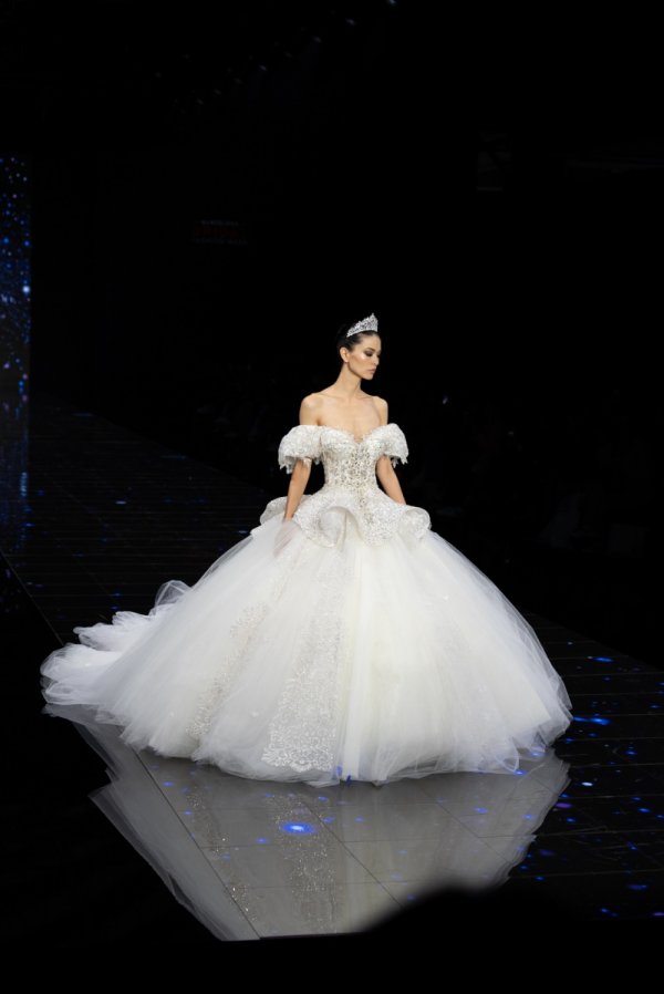 Barcelona Bridal Fashion Week - Julia Kontogruni - Foto 12