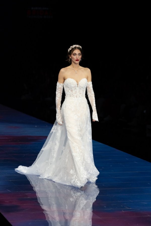 Barcelona Bridal Fashion Week - Demetrios - Foto 14