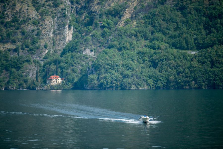 PROPOSTA DI MATRIMONIO A VILLA DEL BALBIANELLO - Foto 9