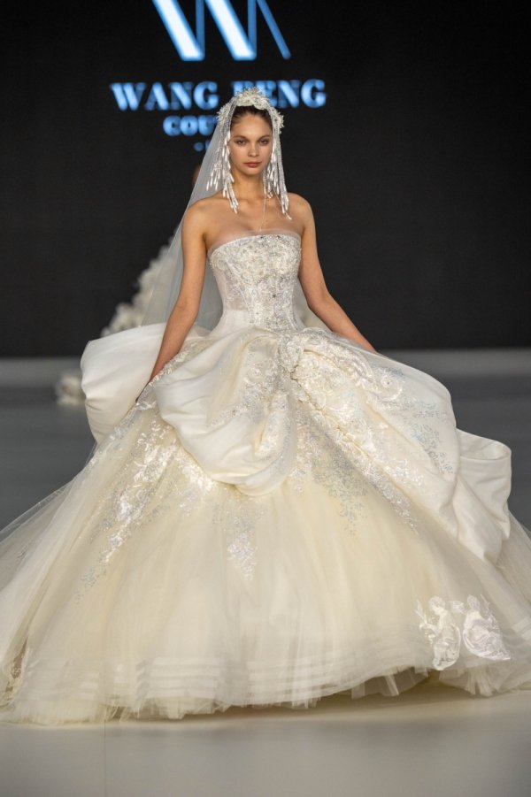 Barcellona Bridal Fashion Week Wang Feng - Foto 21