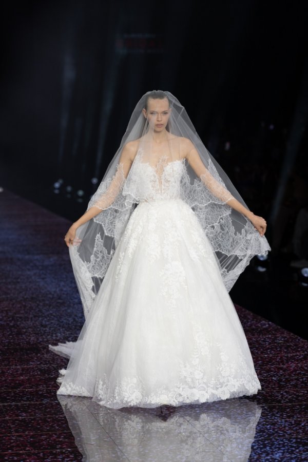 Barcelona Bridal Fashion Week - Pronovias - Foto 24