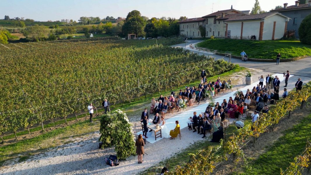 Foto Matrimonio Valentina e Alberto - Cantine Bersi Serlini (Franciacorta) (4)