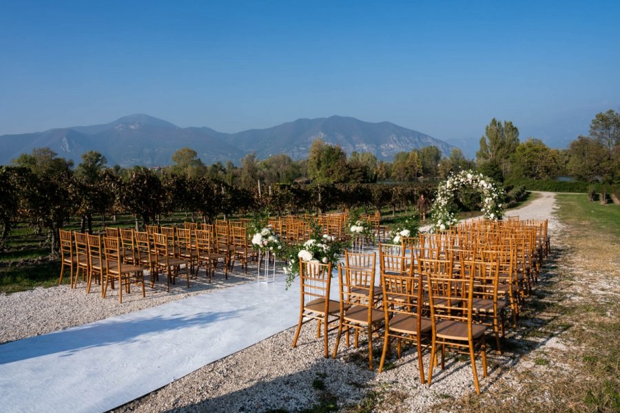 Foto Matrimonio Valentina e Alberto - Cantine Bersi Serlini (Franciacorta) (10)