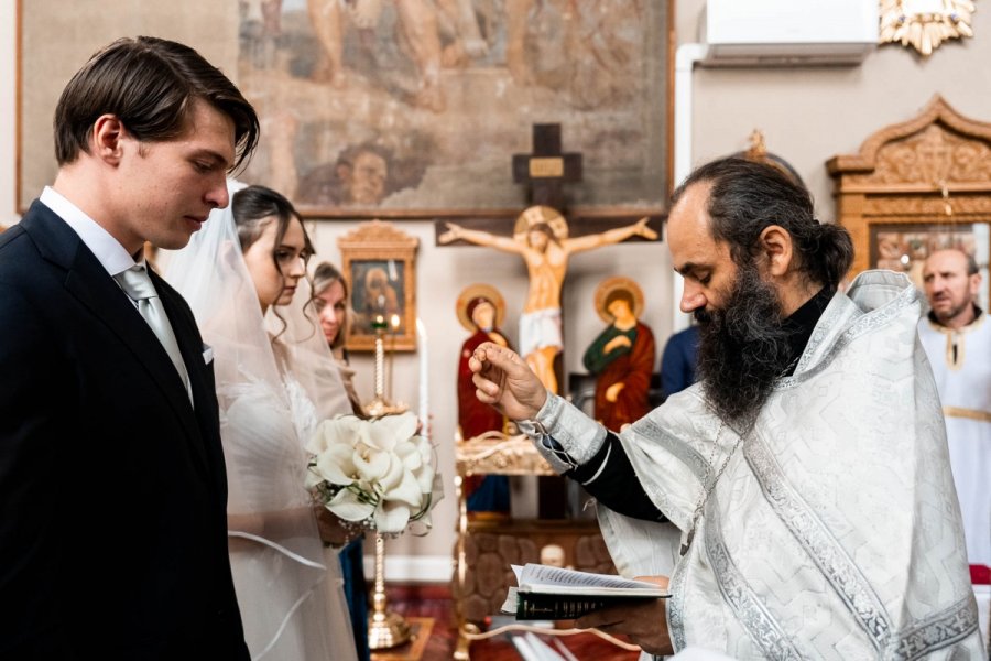 Foto Matrimonio Alessia e Peter - Chiesa Ortodossa dei Santi Sergio Serafino e Vincenzo (Milano) (13)