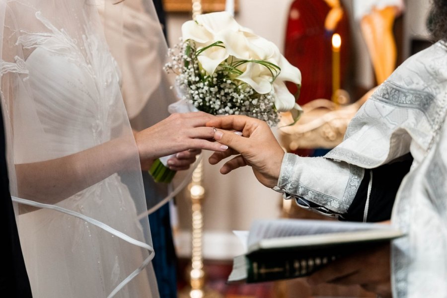 Foto Matrimonio Alessia e Peter - Chiesa Ortodossa dei Santi Sergio Serafino e Vincenzo (Milano) (14)