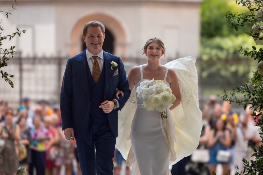 Foto Matrimonio Beatrice e Amaury - Ristorante Da Vittorio (Bergamo) (16)