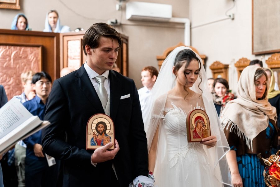 Foto Matrimonio Alessia e Peter - Chiesa Ortodossa dei Santi Sergio Serafino e Vincenzo (Milano) (18)