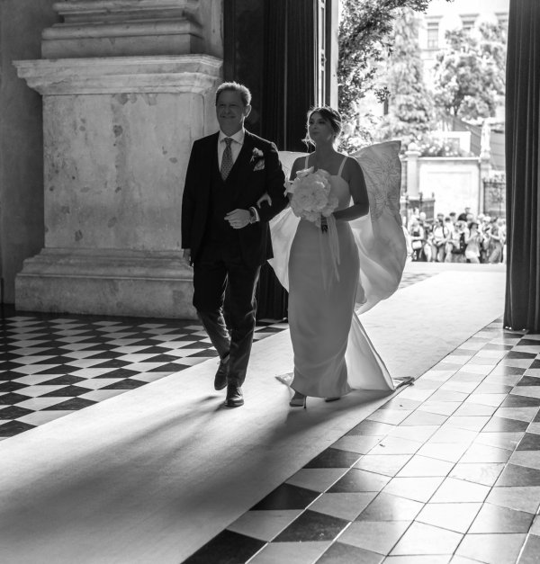 Foto Matrimonio Beatrice e Amaury - Ristorante Da Vittorio (Bergamo) (18)
