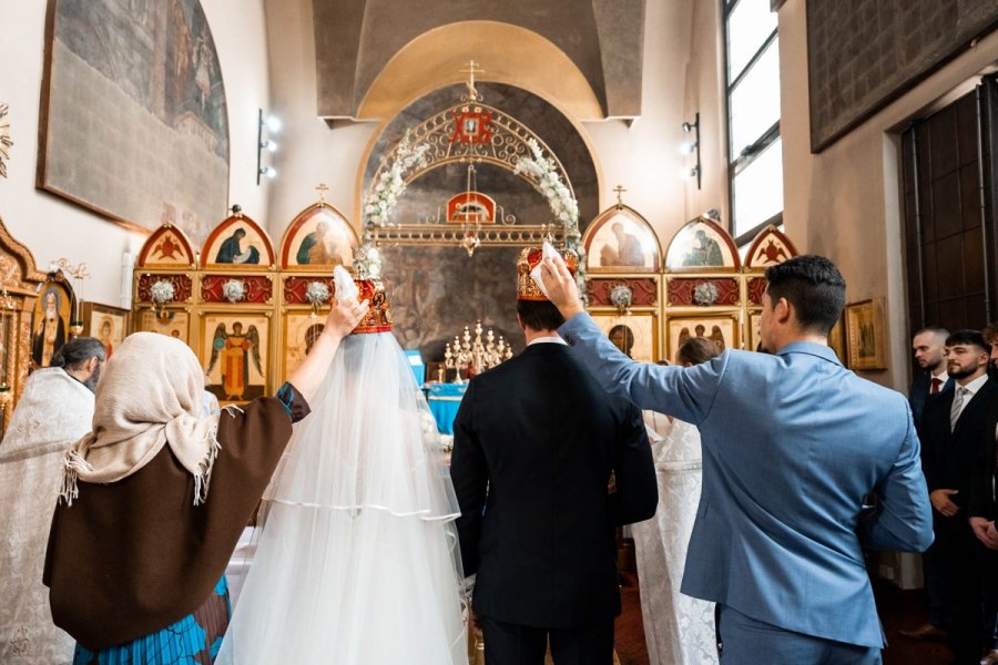 Foto Matrimonio Alessia e Peter - Chiesa Ortodossa dei Santi Sergio Serafino e Vincenzo (Milano) (19)