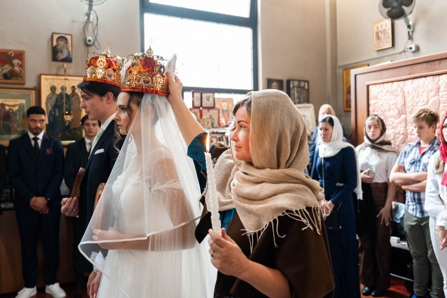 Foto Matrimonio Alessia e Peter - Chiesa Ortodossa dei Santi Sergio Serafino e Vincenzo (Milano) (20)