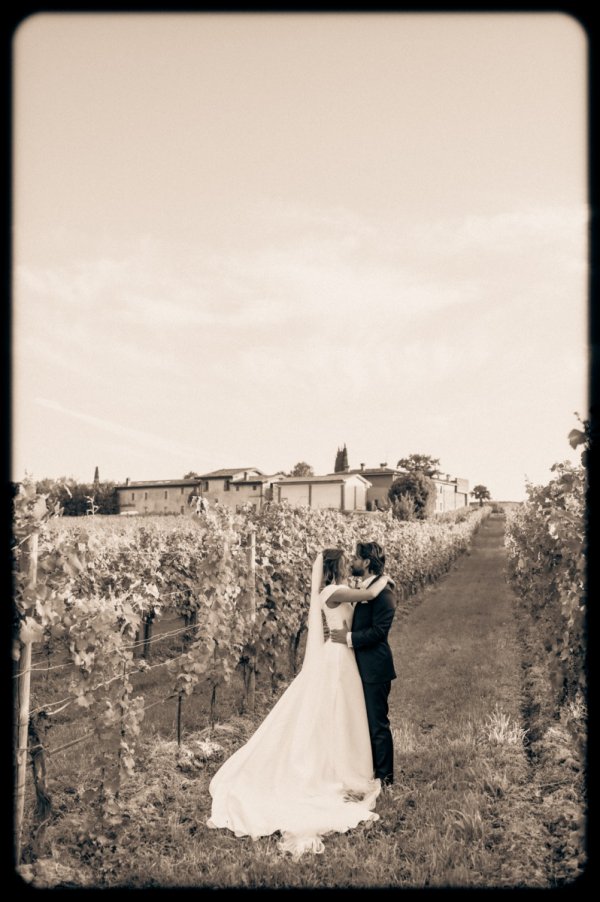 Foto Matrimonio Laura e Stefano - Cantine Bersi Serlini (Franciacorta) (53)