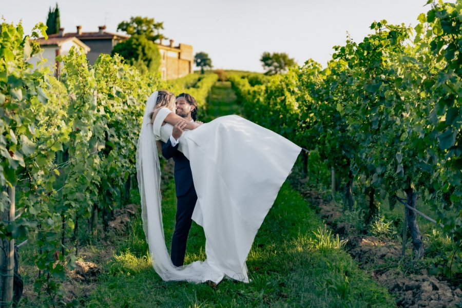 Foto Matrimonio Laura e Stefano - Cantine Bersi Serlini (Franciacorta) (55)
