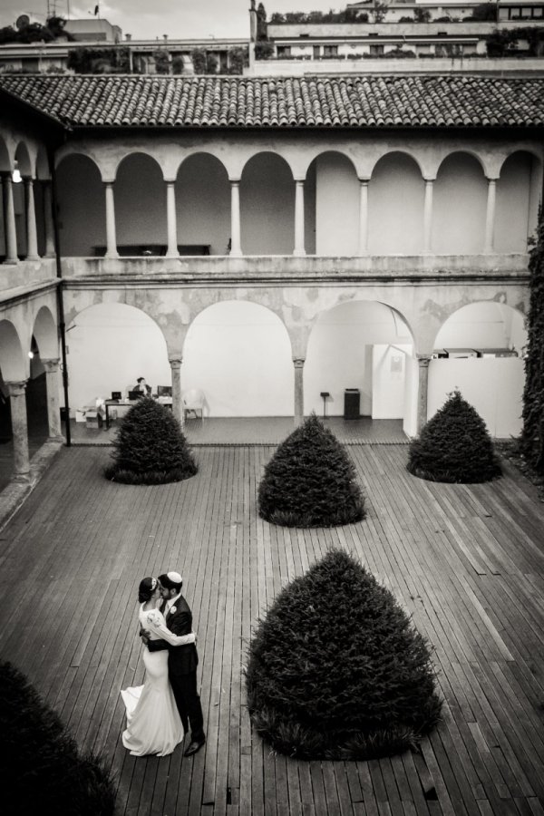 Foto Matrimonio Raquel e Michael - Chiostri Di San Barnaba (Milano) (87)