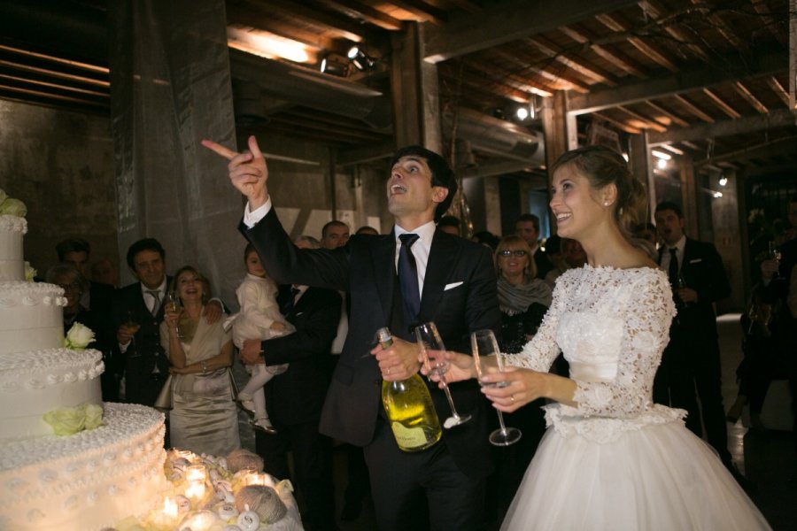 Foto Matrimonio Cristina e Luca - Officine Del Volo (Milano) (175)